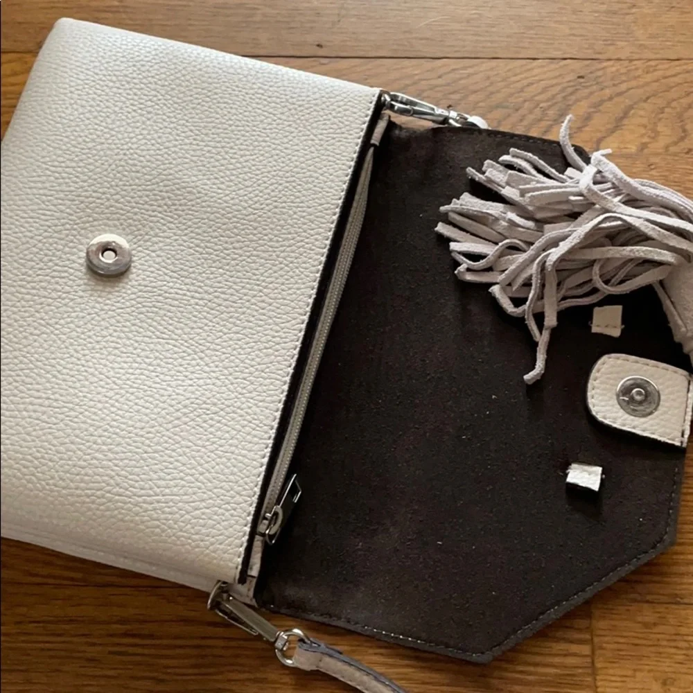 White vegan leather crossbody purse with tassel